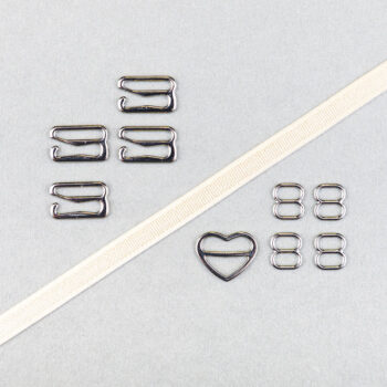 Kurzwarenpaket zum BH Träger nähen. Enthält Trägergummi, Schieber, und Haken