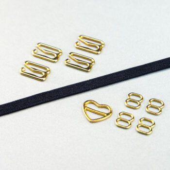 Kurzwarenpaket zum BH Träger nähen. Enthält Trägergummi, Schieber, und Haken