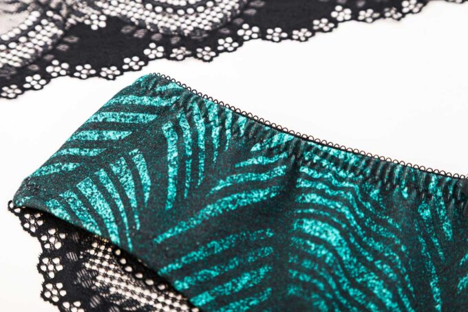 Schnittmuster Panty Cleo, Jersey mit elastischer Spitze