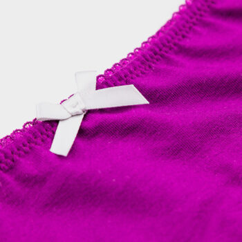 Schnittmuster Panty Carina aus Viskosejersey mit elastischer Stickerei