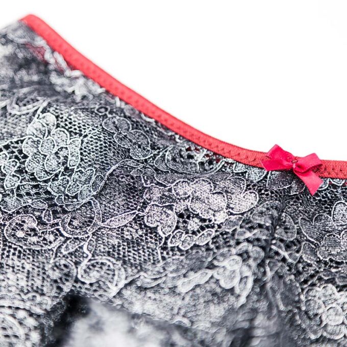 Schnittmuster Spitzenpanty aus elastischer Spitze und Falzgummi